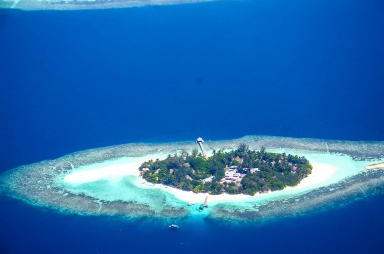 CHEAP FLIGHT TO MALDIVES