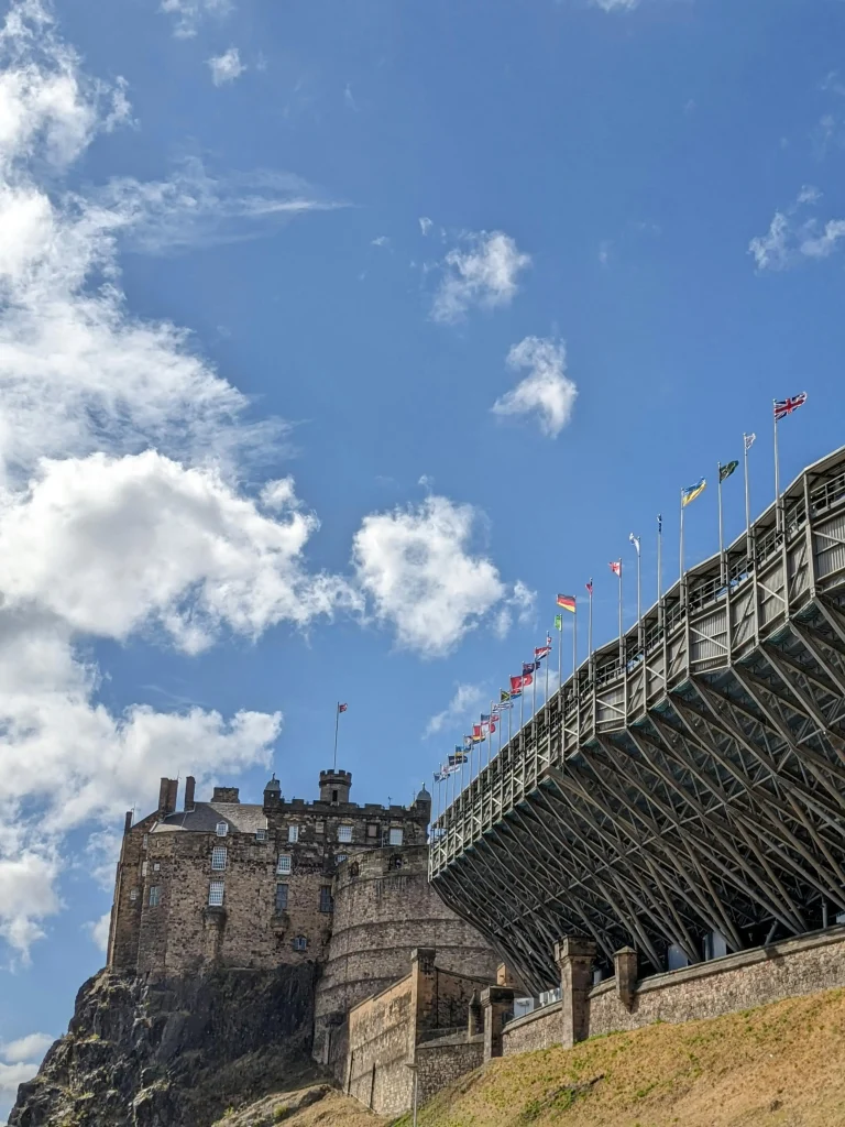 Edinburgh Jet2 Flight Mid-Air Emergency: What Really Happens and How to Stay Calm at 30,000 Feet